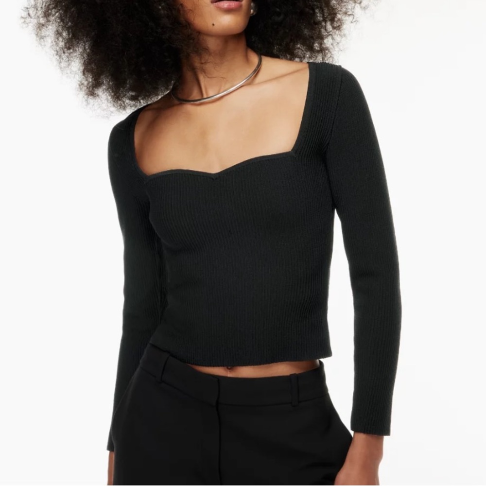 Aritzia Sculpt Knit Sweetheart Longsleeve